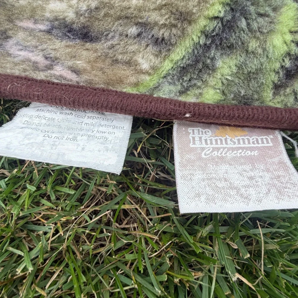 A+ Huntsman Collection Reversible Deer Fleece Blanket Rustic Cabin Lodge 92x77
